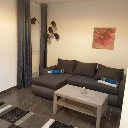 Klosterappartment Мёдлинг